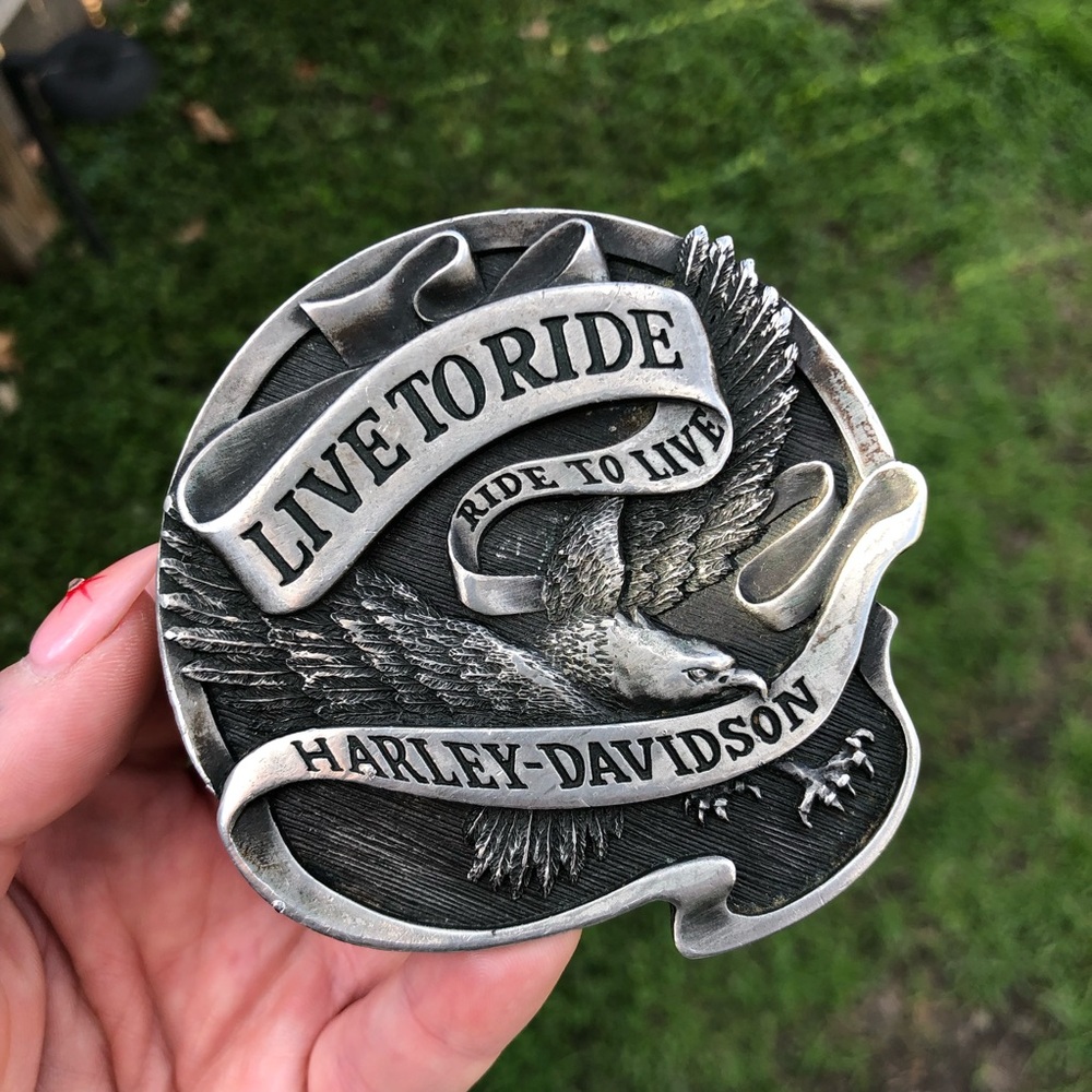 Harley-Davidson Silver Eagle 'Live to Ride' Round Belt Buckle